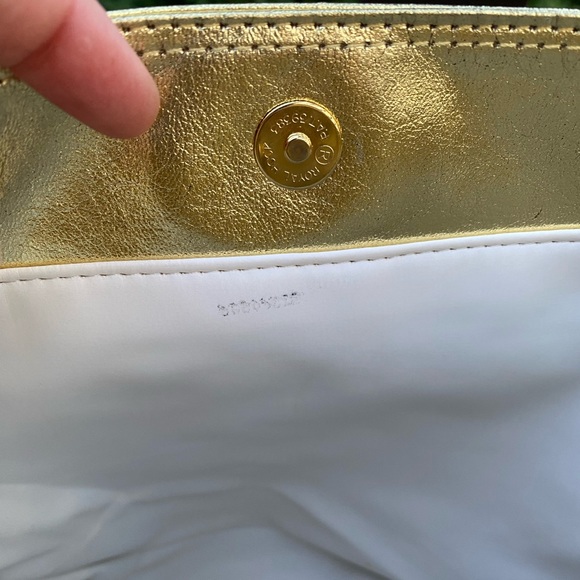 Vintage 80s/90s Carlos Falchi tote in like new condition - Picture 11 of 11